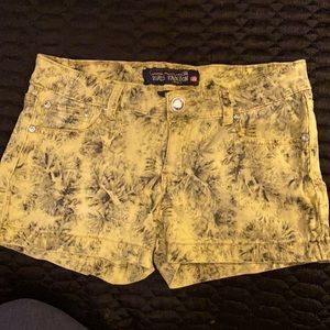 Paris fashion jeans company shorts